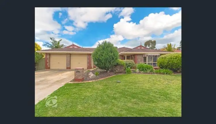 3 Sandalwood Court