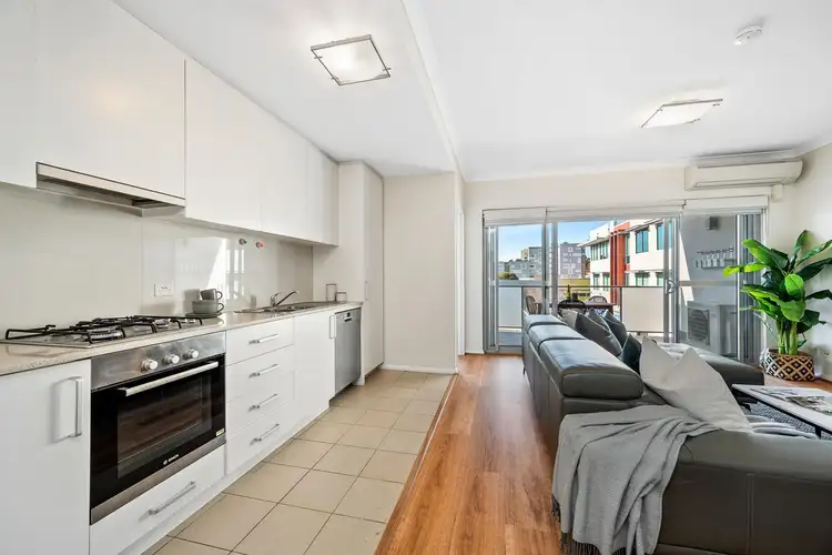 Fourth view of Homely apartment listing, 5/5 Antonas Road, Northbridge WA 6003