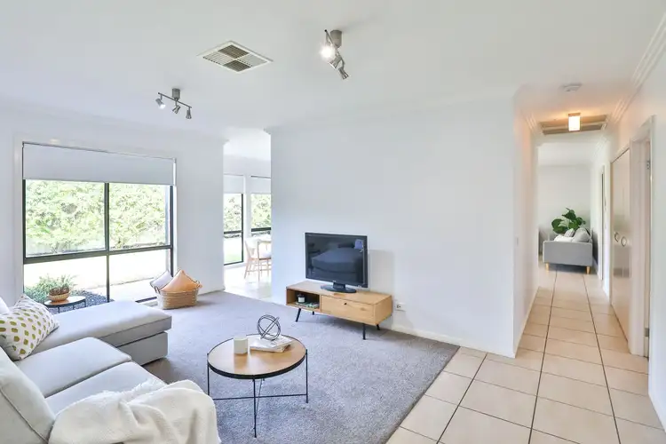 Sixth view of Homely house listing, 4 Oxley Court, Mildura VIC 3500