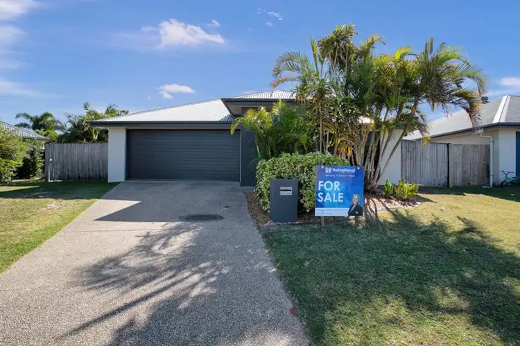 44 Miami Terrace, Blacks Beach QLD 4740