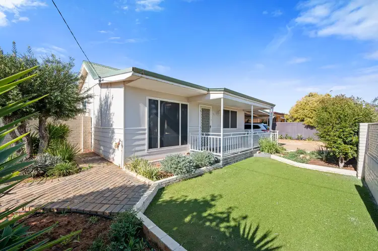 25 Rhodes Street, South Kalgoorlie WA 6430