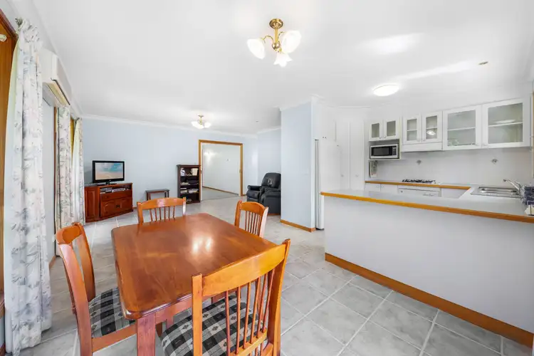 Fourth view of Homely townhouse listing, 8/11 Toorak Road, Bright VIC 3741