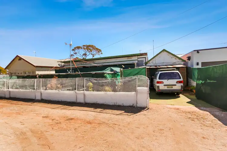586 Fisher Street, Broken Hill NSW 2880