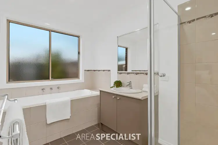 Fifth view of Homely house listing, 20 Flametree Circuit, Cranbourne VIC 3977