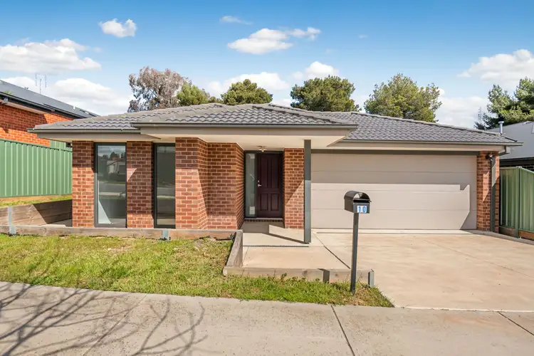 Main view of Homely house listing, 10 Rheola Drive, White Hills VIC 3550