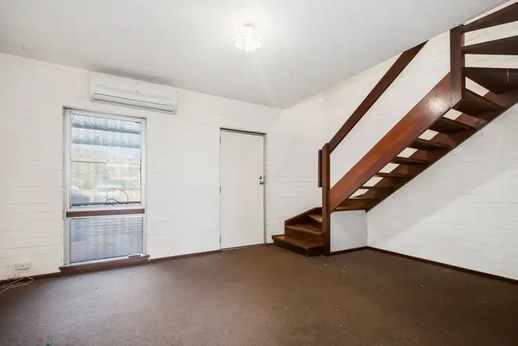 Second view of Homely house listing, 4/20 Samson Way, Bulgarra WA 6714