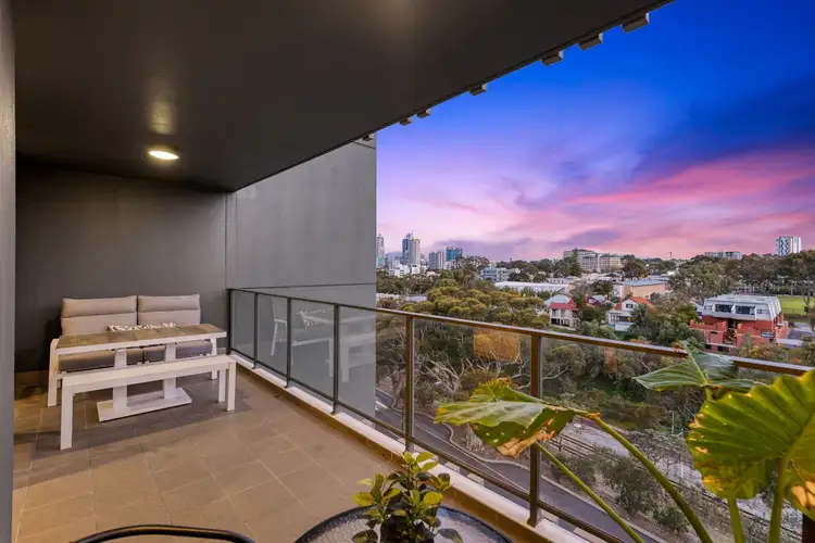 43/172 Railway Parade, West Leederville WA 6007