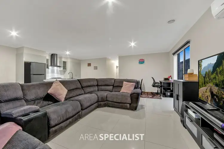 Second view of Homely house listing, 7 Paxford Drive, Cranbourne North VIC 3977