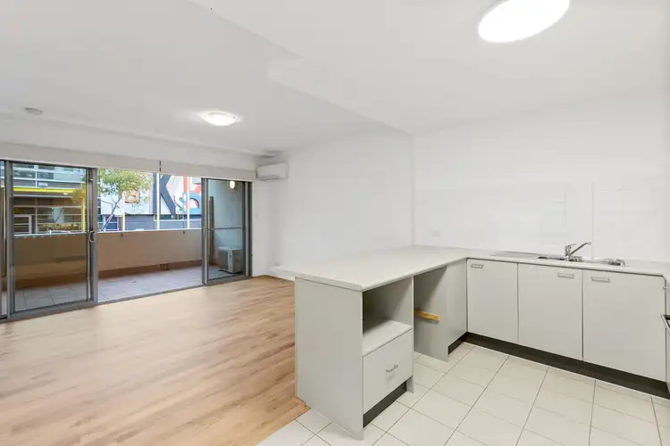 Fifth view of Homely apartment listing, 1/154 Newcastle St, Perth WA 6000