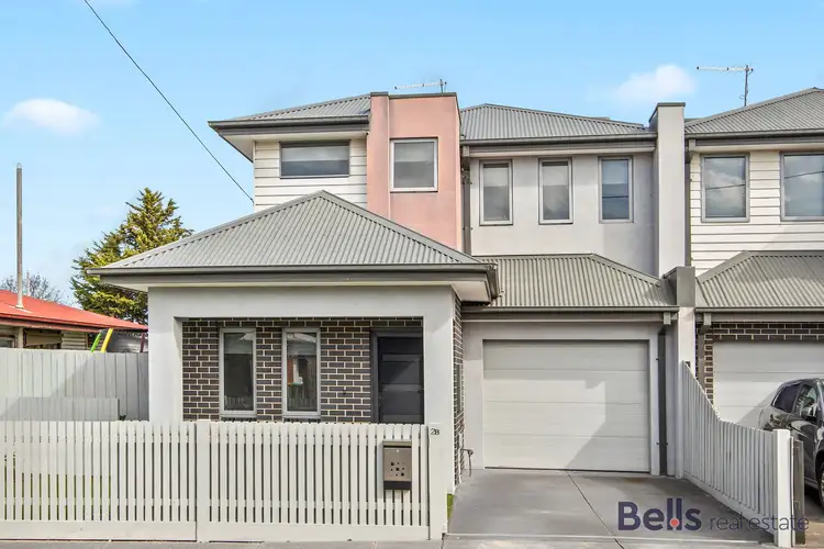 2B Bradford Court, Braybrook VIC 3019