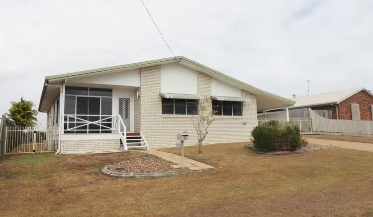 3 Vanda Street, Urangan QLD 4655