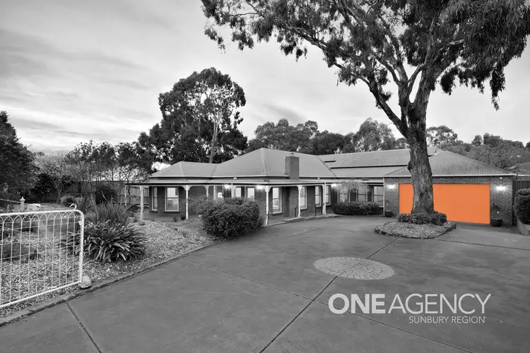 4 Twin Creek Court, Sunbury VIC 3429