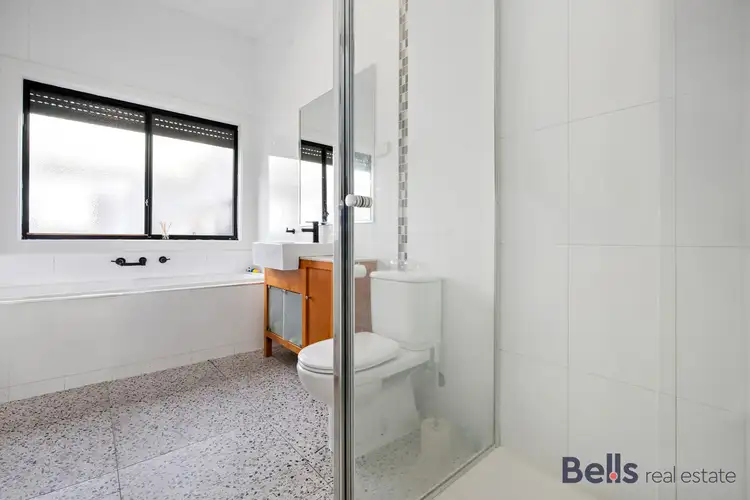 Fifth view of Homely unit listing, 100 Devonshire Road, Sunshine VIC 3020
