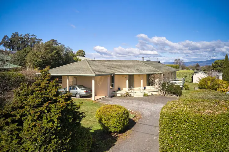 7 Gleadow Street, Deloraine TAS 7304