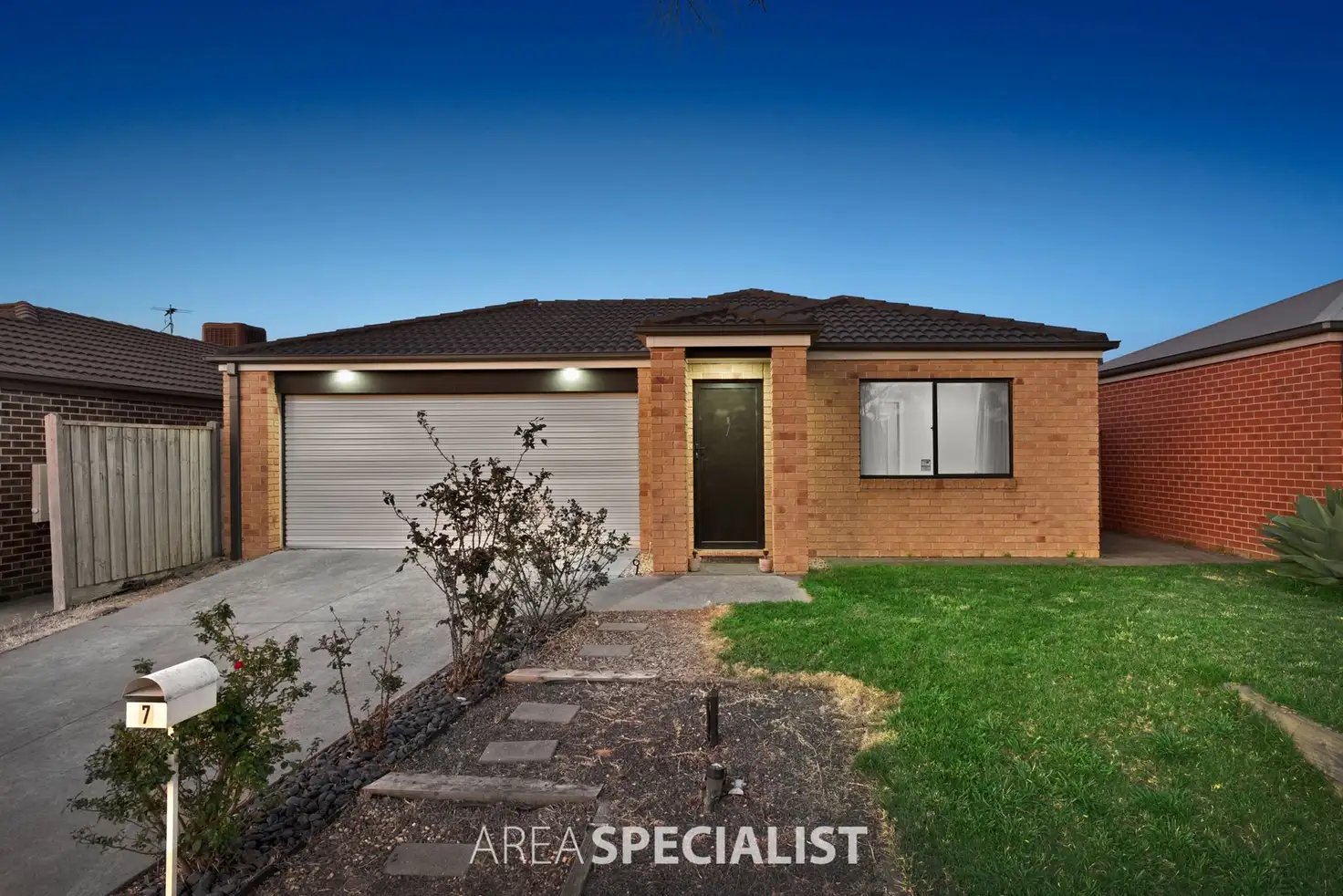 Main view of Homely house listing, 7 Mariposa Grove, Cranbourne VIC 3977