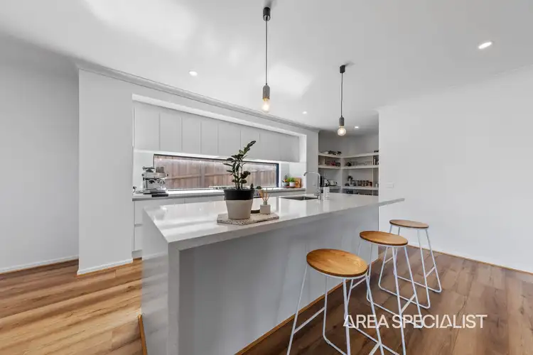 Third view of Homely house listing, 18 Petworth Rise, Officer VIC 3809