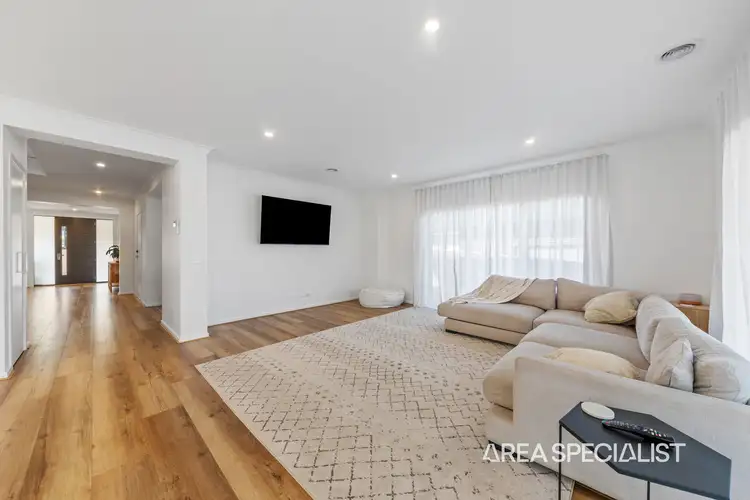Fourth view of Homely house listing, 18 Petworth Rise, Officer VIC 3809