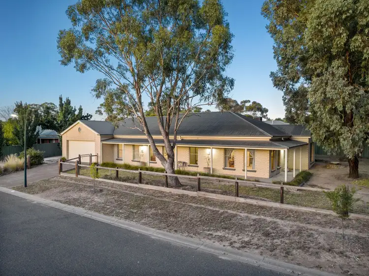 2 Hampshire Place, Strathfieldsaye VIC 3551