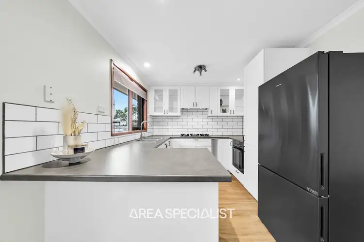 Fifth view of Homely unit listing, 1/4 Daryl Court, Hampton Park VIC 3976