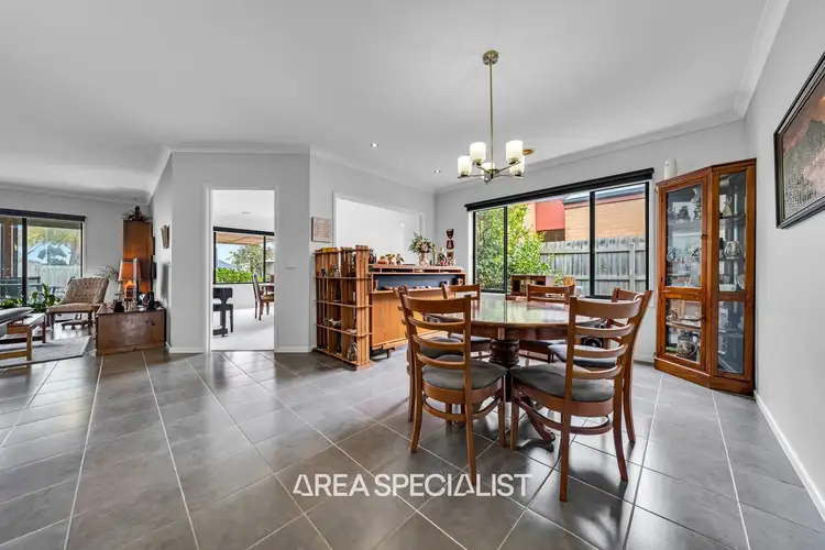 Fifth view of Homely house listing, 7 Ferndown Drive, Cranbourne VIC 3977