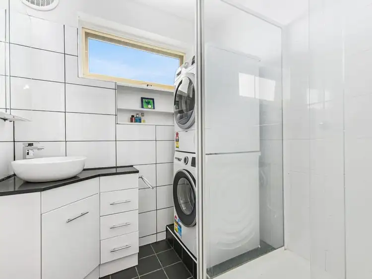 Fifth view of Homely unit listing, 1/25 Osborne Avenue, Glen Iris VIC 3146