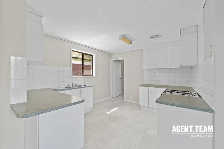 10 Bunker Place, Charnwood ACT 2615