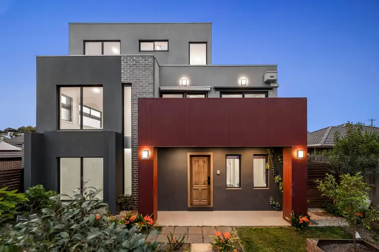 1/137 Blackburn Road, Doncaster East VIC 3109