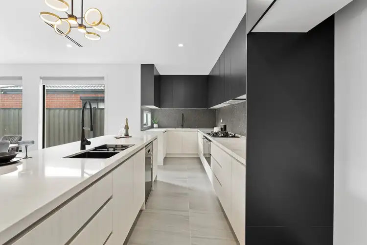 Fifth view of Homely house listing, 48 Scoria Circuit, Craigieburn VIC 3064