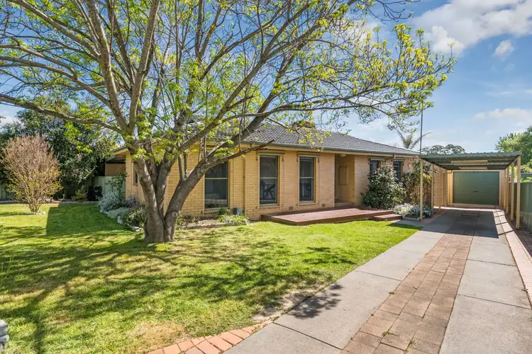 8 Bren Street, Kennington VIC 3550