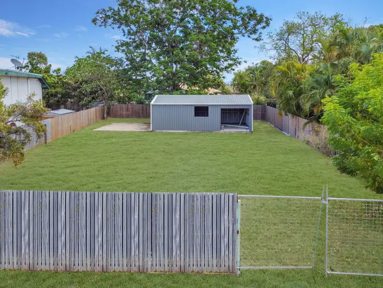 3 karangi Street, Rasmussen QLD 4815