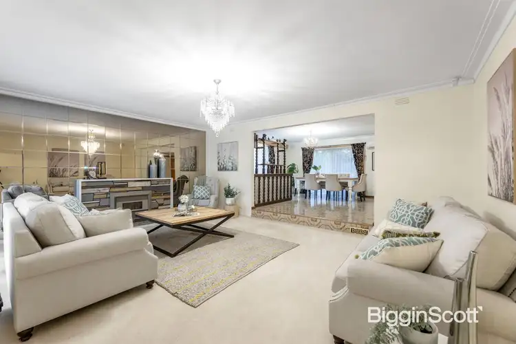 10 Tracey Street, Doncaster East VIC 3109