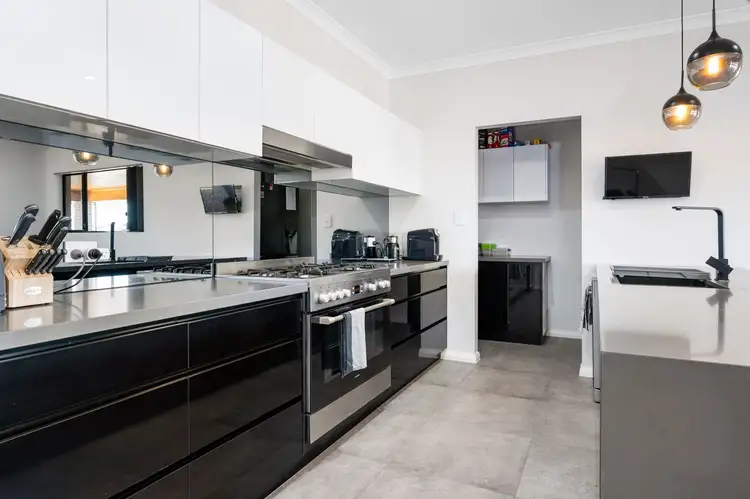 Seventh view of Homely house listing, 2 Yuwari Avenue, Karlkurla WA 6430