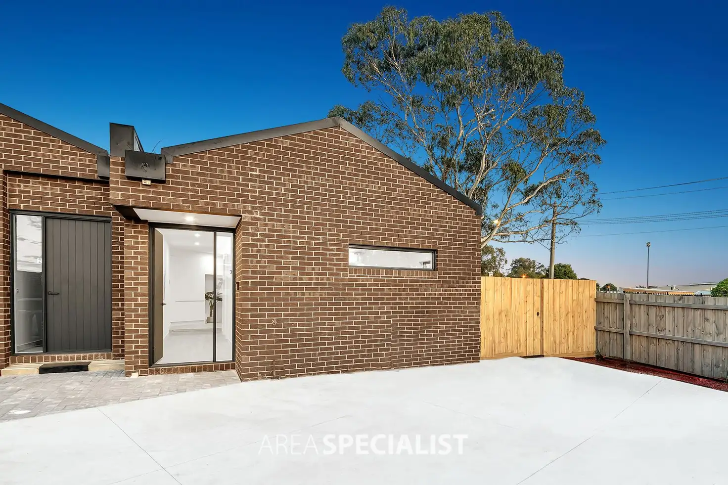 Main view of Homely unit listing, 3/4 Daryl Court, Hampton Park VIC 3976