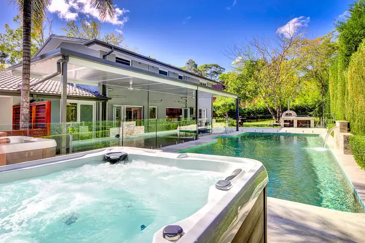 8 Page Avenue, Wahroonga NSW 2076