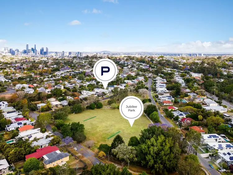 37 Crown Street, Bardon QLD 4065