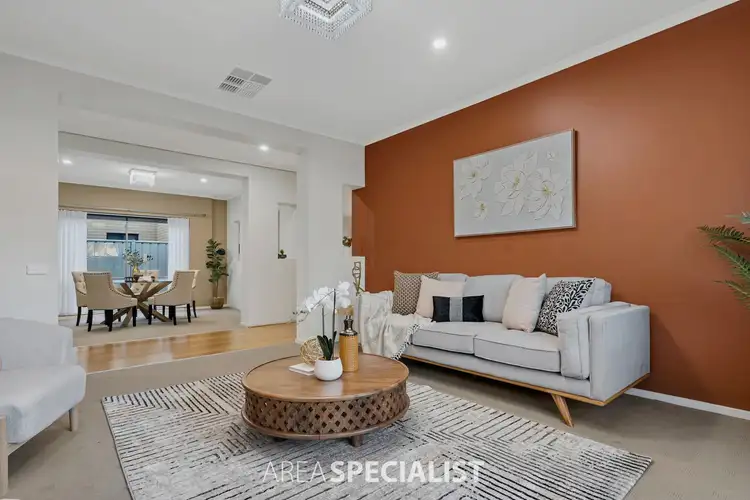 Fifth view of Homely house listing, 6 Weathertop Way, Cranbourne East VIC 3977