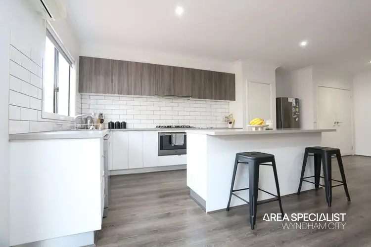 Fifth view of Homely house listing, 33 Exploration Avenue, Werribee VIC 3030