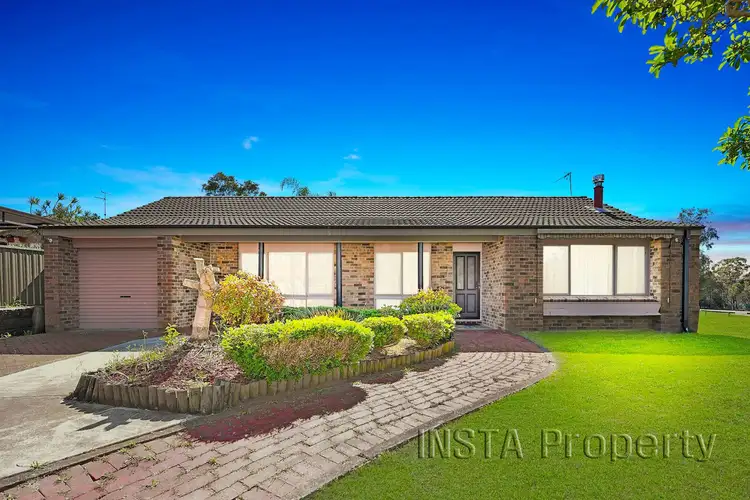 17 Glenshee Place, St Andrews NSW 2566