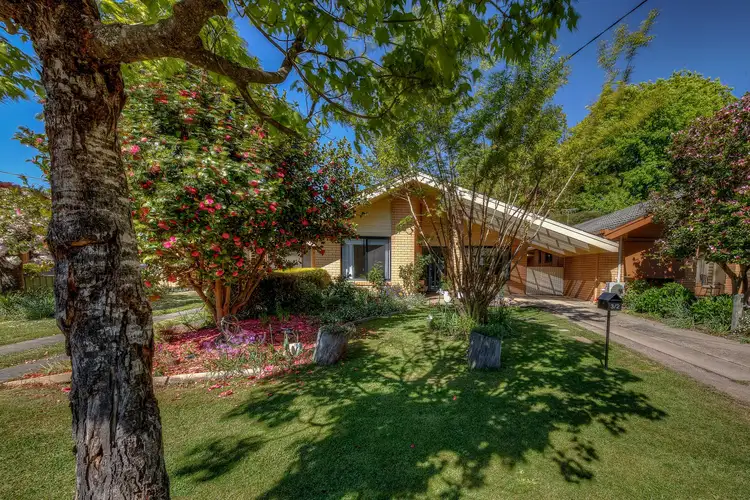Main view of Homely unit listing, 3/2 Station Street, Bright VIC 3741