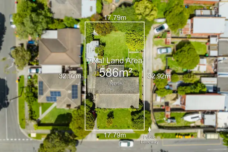 2 Parkmore Road, Forest Hill VIC 3131