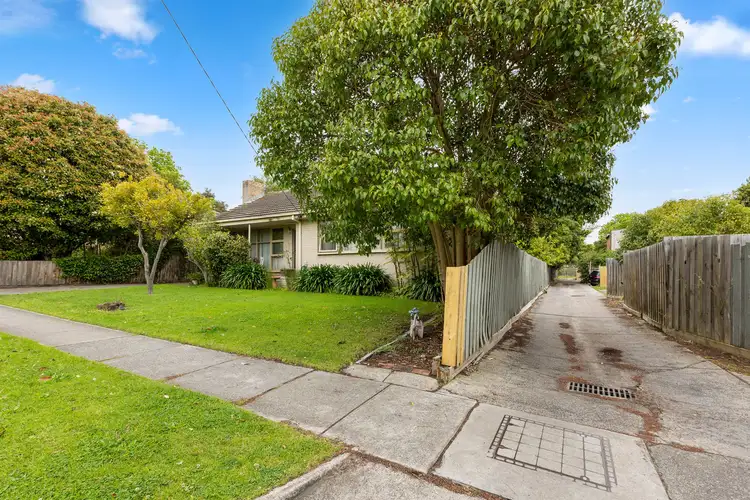 Fifth view of Homely house listing, 2 Parkmore Road, Forest Hill VIC 3131