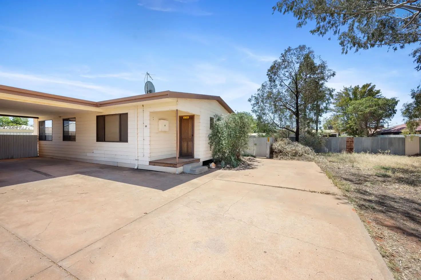Main view of Homely semi-detached listing, 2/18 Burton Place, West Lamington WA 6430