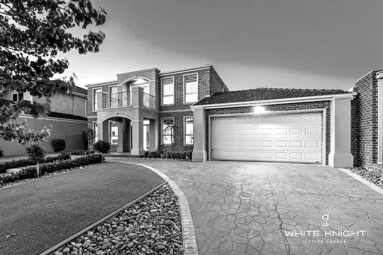 16 Brunswick Place, Taylors Hill VIC 3037