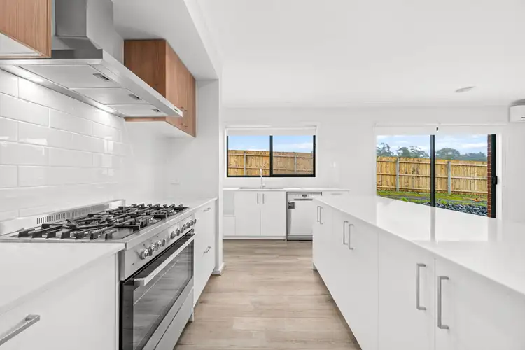 Fifth view of Homely house listing, 2 Kavanagh Street, Traralgon VIC 3844