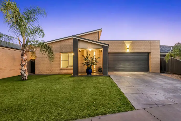 8 Elsworth Drive, Strathfieldsaye VIC 3551