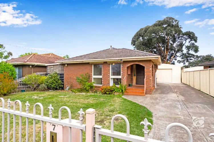 7 Myrtle Street, Melton South VIC 3338