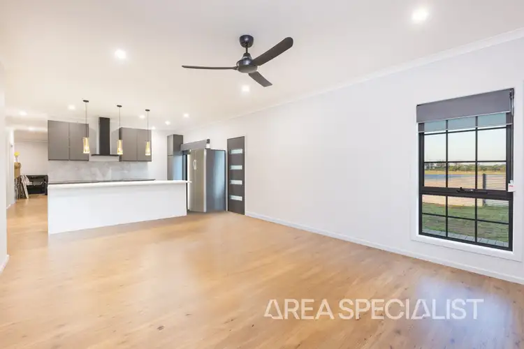 Sixth view of Homely house listing, 378 Woomera Avenue, Red Cliffs VIC 3496