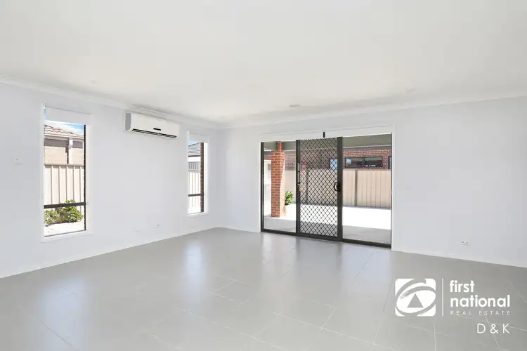 Fourth view of Homely house listing, 2 Fieldstone Way, Brookfield VIC 3338