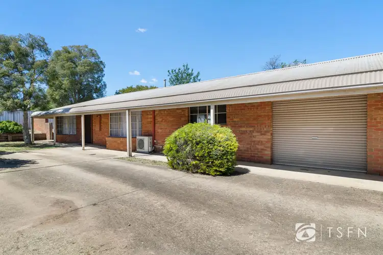 2/17 Sternberg Street, Kennington VIC 3550