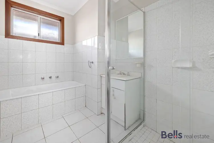 Sixth view of Homely house listing, 24 Paringa Drive, St Albans VIC 3021